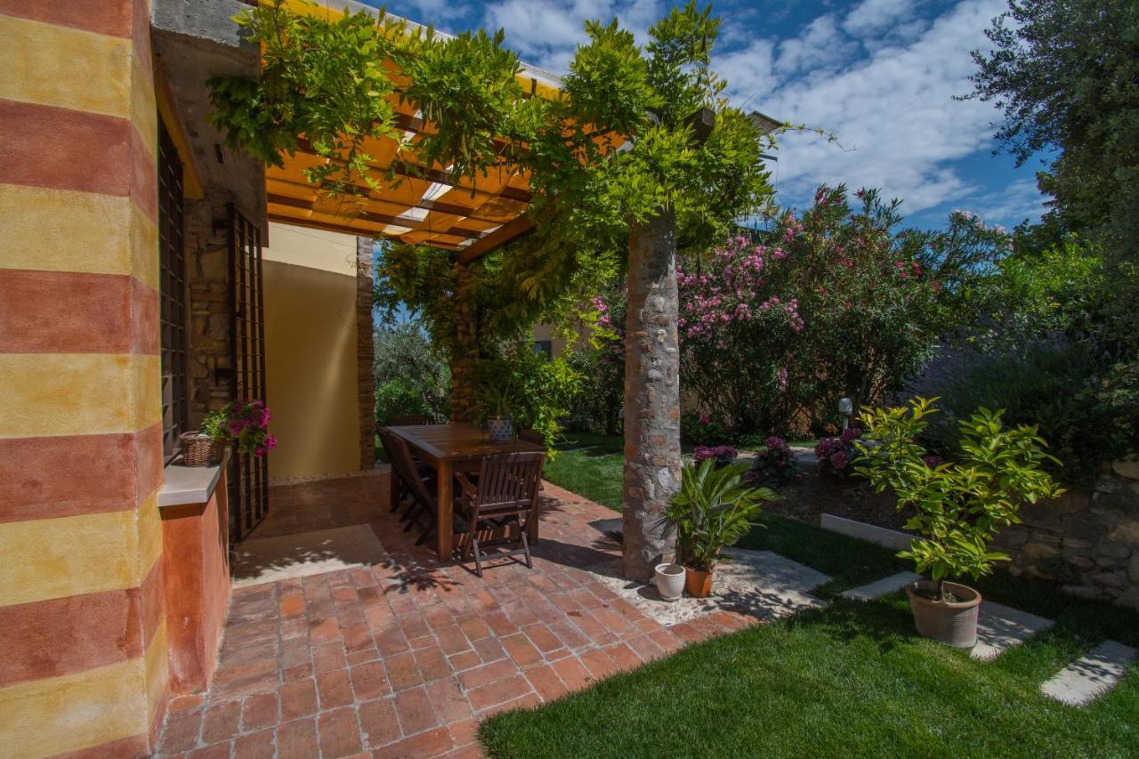 Sesto Armonico B&B Palazzolo  Bagian luar foto